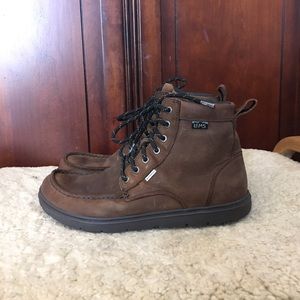 Lem’s Waterproof Leather Boulder Boot. Size 10